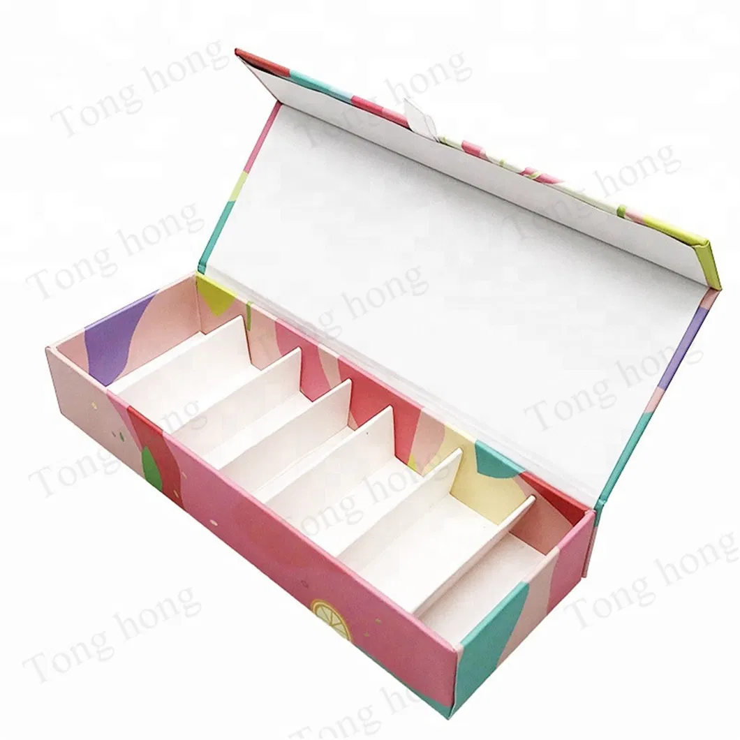 Custom Cardboard Gift Packing Magnetic Closure Gift Paper Attar Box