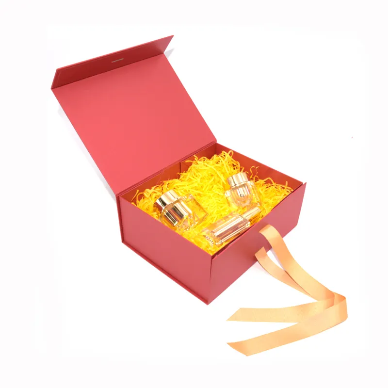 Custom Pink Small Paper Packaging Folding Boxes with Hot Gold Logo
